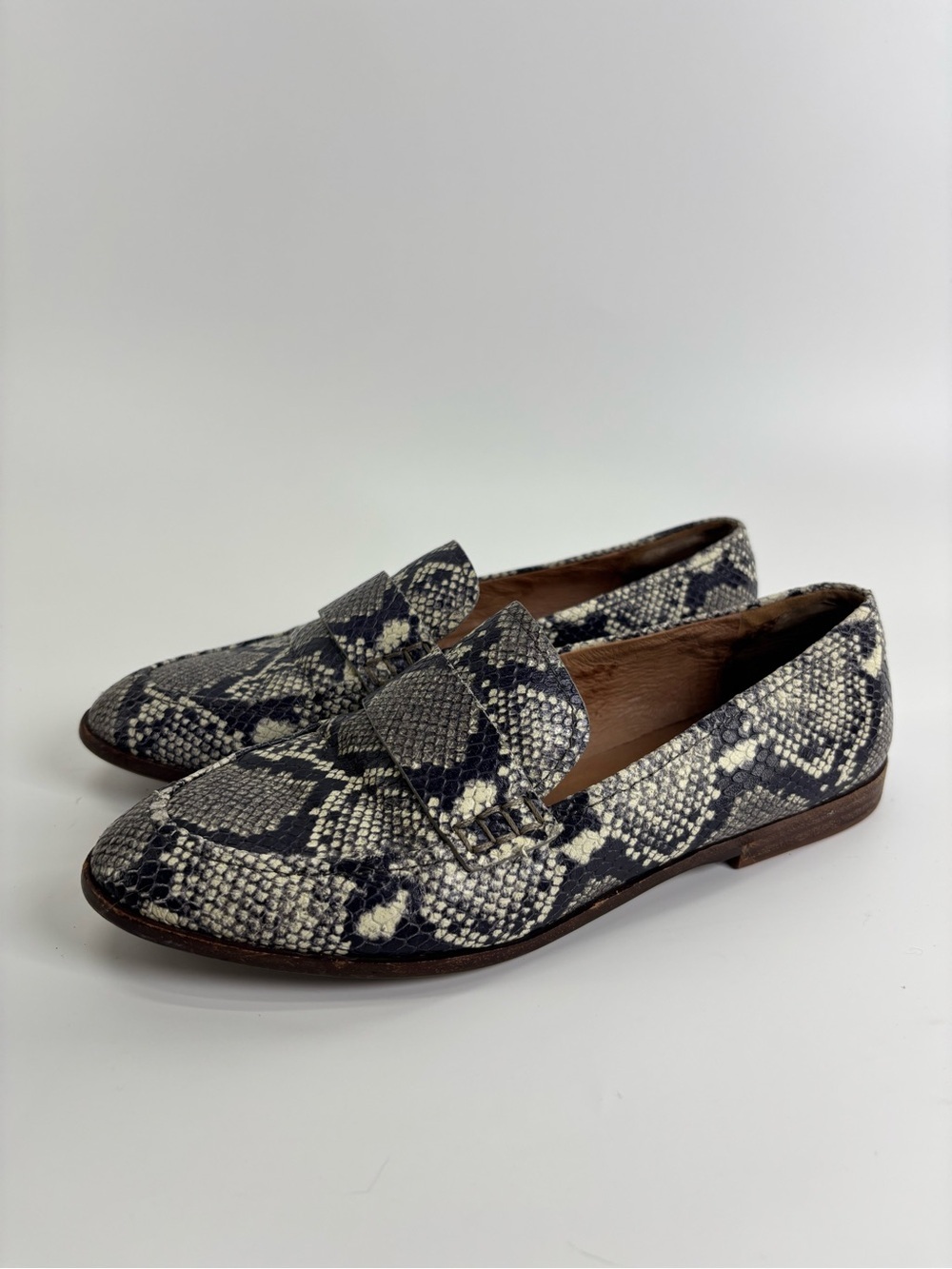 Madewell leather loafers in black and cream snakeskin print 7